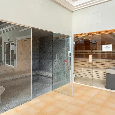 Casa Eva, Golfe, Conforto, Piscina E * ラゴス