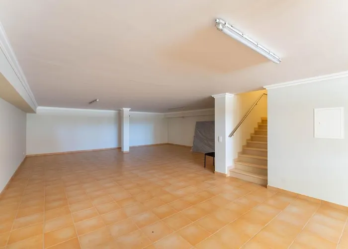 Casa Eva, Golfe, Conforto, Piscina E * ラゴス